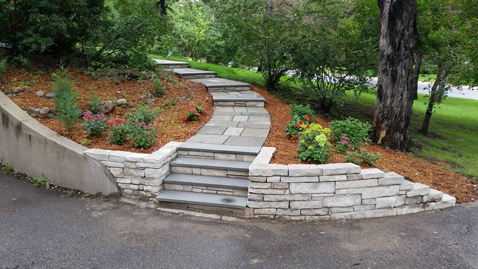 What Are the Benefits of Using Natural Stone in Masonry Projects?